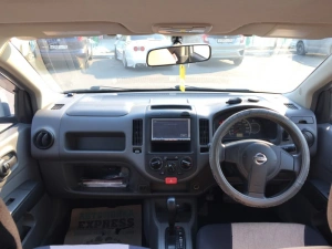Nissan AD